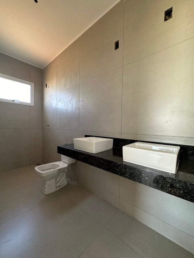 BANHEIRO SUITE 201