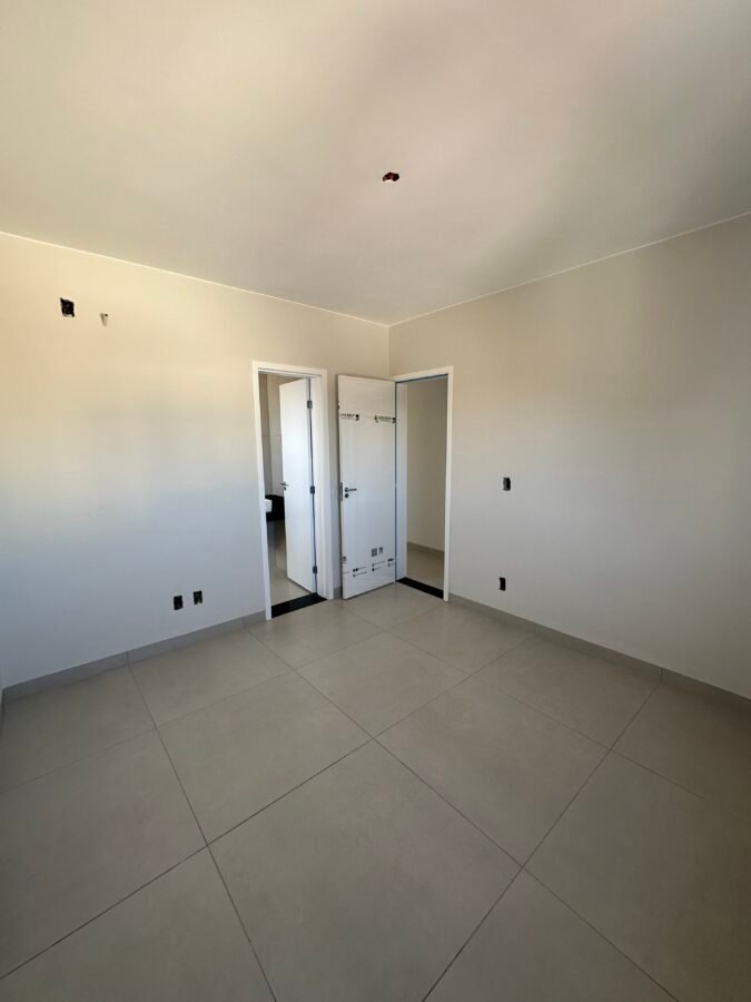 SUITE 102 2