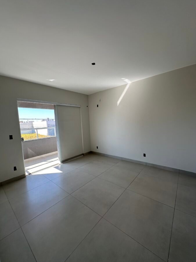 SUITE 201